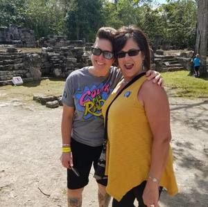 Meet your Posher, Monica